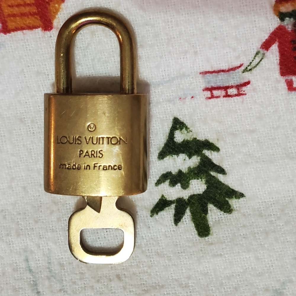Louis Vuitton Authentic Vintage Gold Brass Padlock And Key